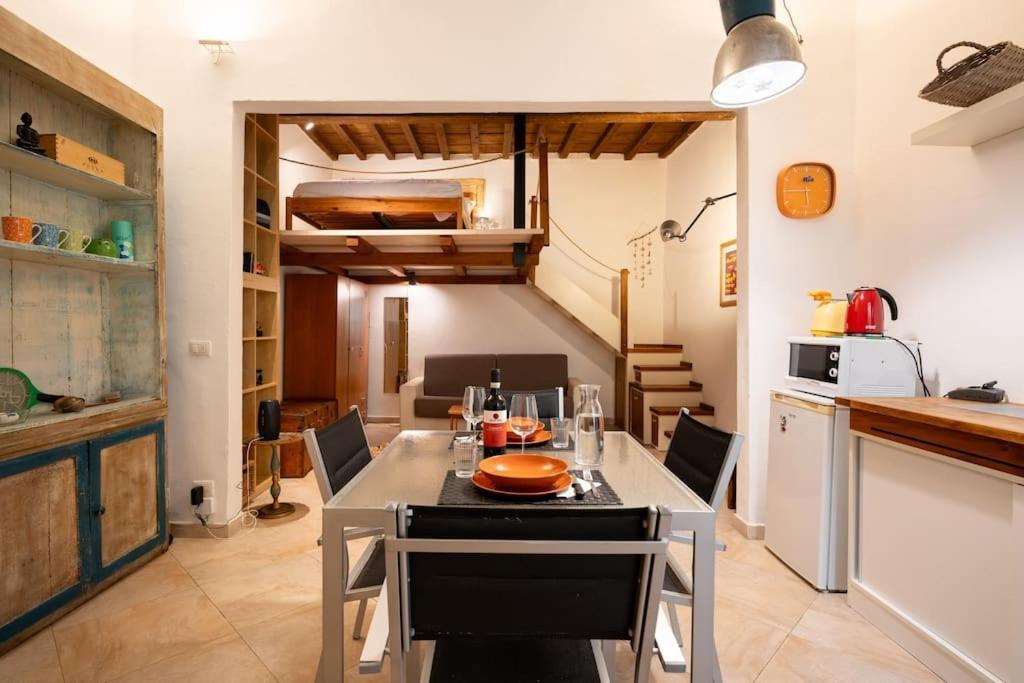 Keys Of Italy - Pilastri 24 - City Center Studio Perfect For Couples Флоренция Экстерьер фото
